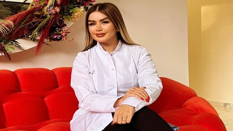 ستاره‌ای درخشان در دنیای زیبایی پزشکی: دکتر عاطفه شقاقی