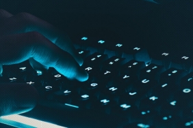 Asla Güvenme, Her Zaman Doğrula: Şirketler İçin Parola Güvenliği Alarmı